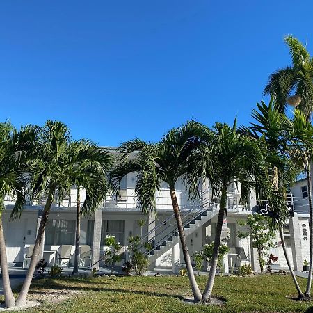 Motel Pelican By The Sea Pompano Beach Zewnętrze zdjęcie